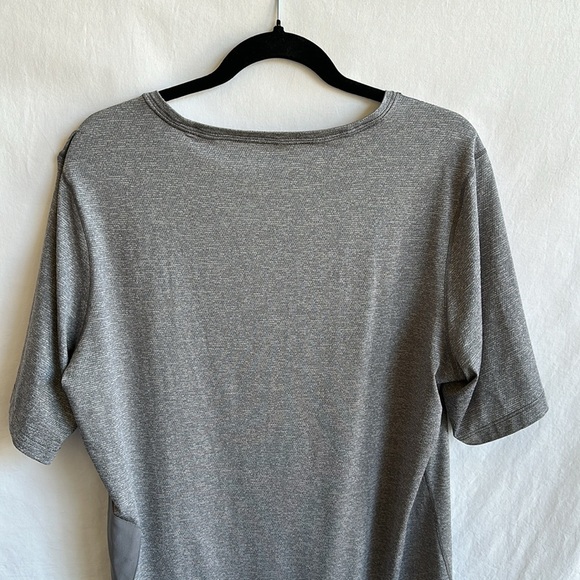 Nike Dri-Fit gray long tee with side slits, size L - Picture 5 of 13